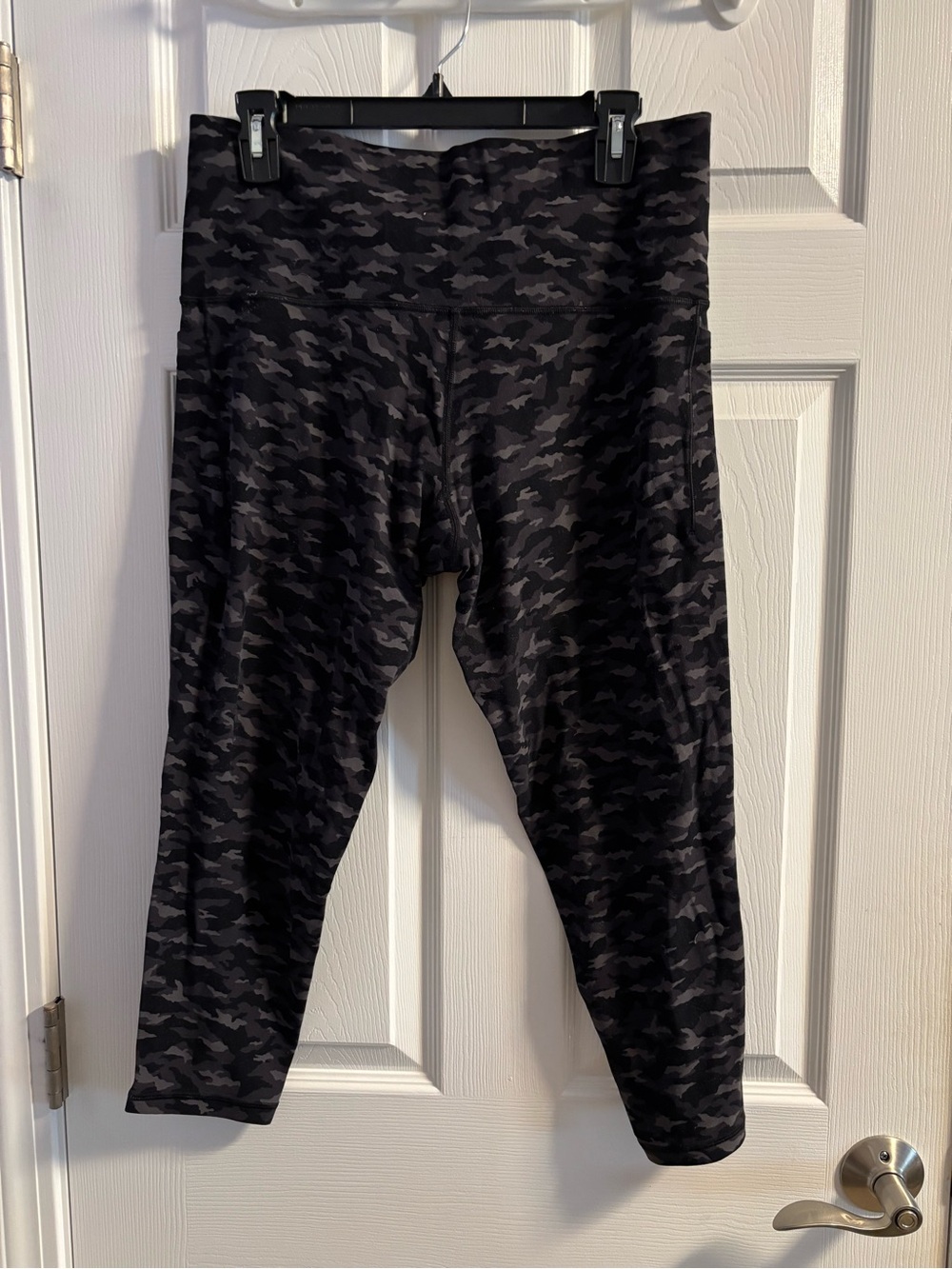 Athleta Salutation Stash Pocket II 7/8 Leggings 1X